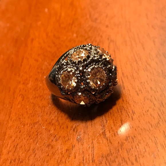 dark metallic and rosy stoned BCBG ring - Picture 8 of 8